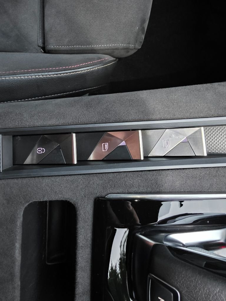 Used DS Automobiles DS 7 Crossback 2019 for sale - 76280260: Photo 41