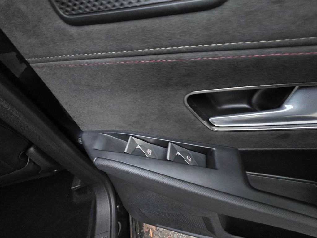 Used DS Automobiles DS 7 Crossback 2019 for sale - 76280260: Photo 50