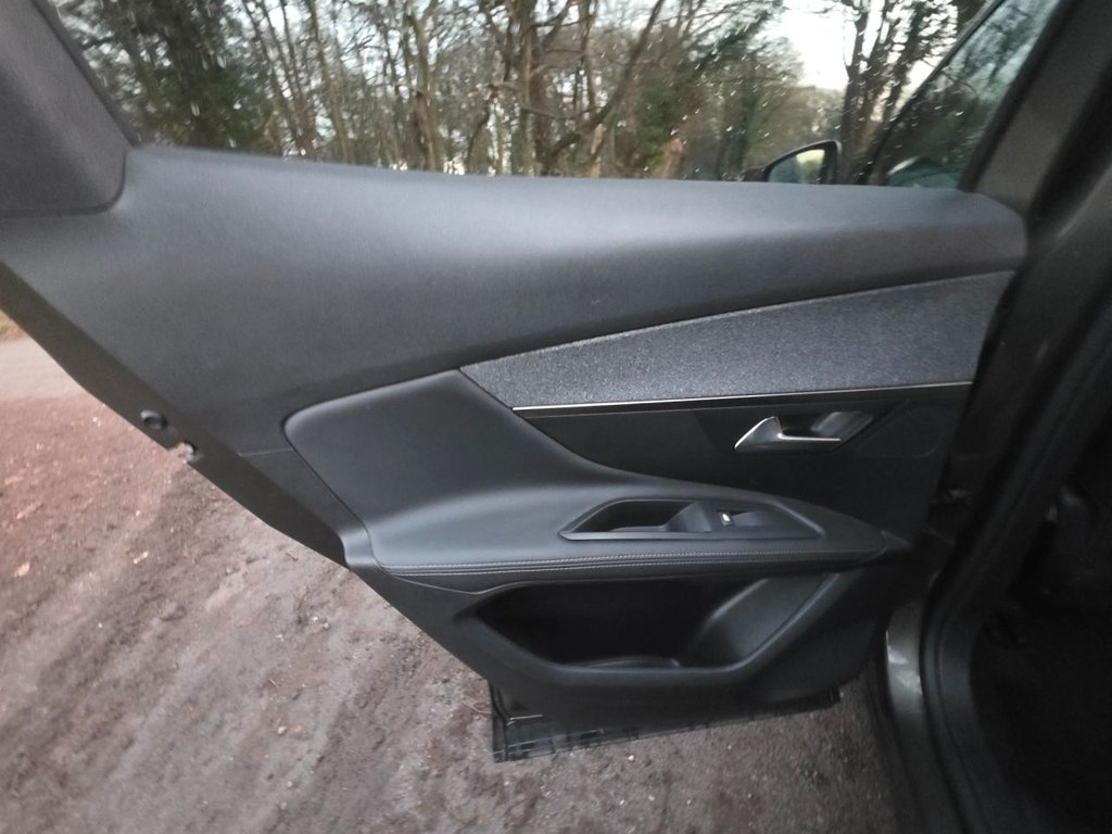 Used Peugeot 3008 2019 for sale - 77133332: Photo 29