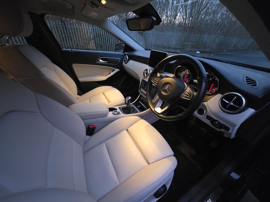 Used Mercedes-Benz A-Class 2015 for sale - 77356610: Photo 15