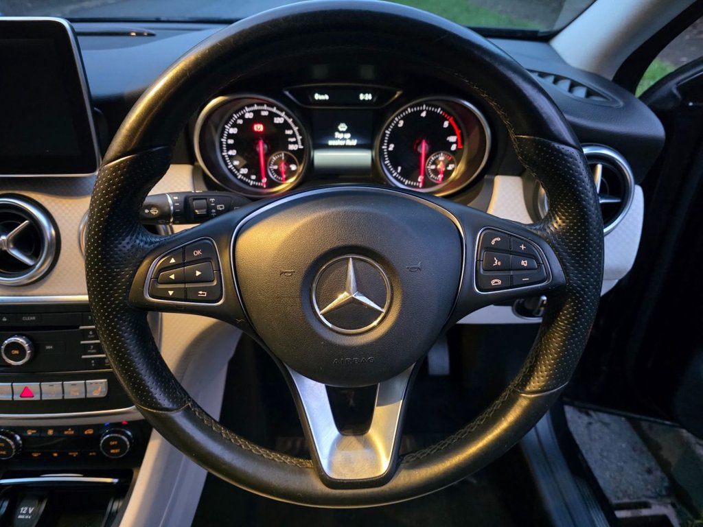 Used Mercedes-Benz A-Class 2015 for sale - 77356610: Photo 17