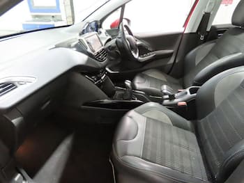 Used Peugeot 2008 2019 for sale - 79791337: Photo