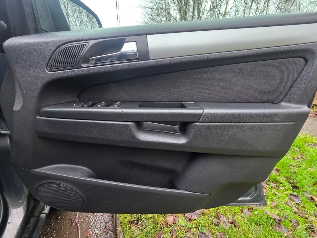 Used Vauxhall Zafira 2014 for sale - 77551793: Photo 24