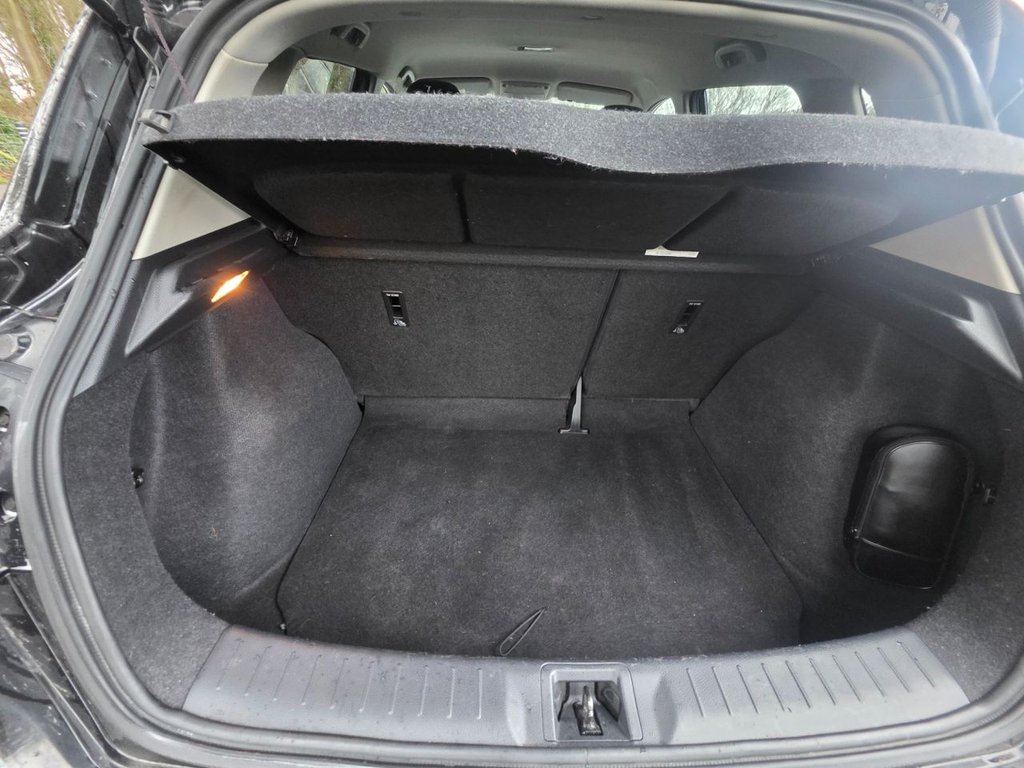 Used Nissan Pulsar 2017 for sale - 77452123: Photo 36