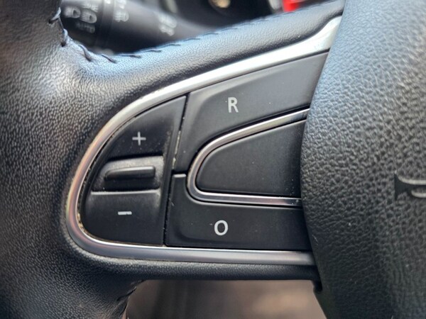 Used Renault Megane 2017 for sale - 75573080: Photo 21
