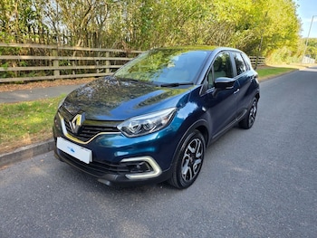 Used Renault Captur 2020 for sale - 79547637: Photo