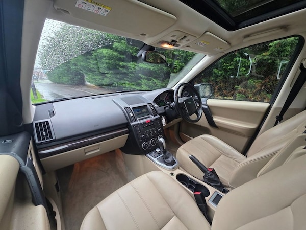 Used Land Rover Freelander 2 2012 for sale - 76147734: Photo 12