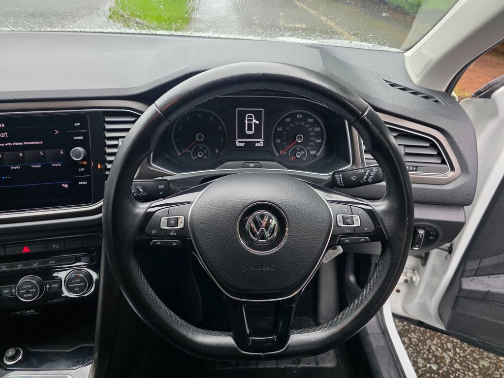 Used Volkswagen T-Roc 2018 for sale - 76792305: Photo 21