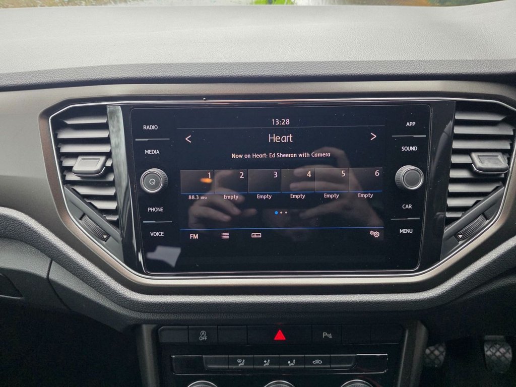 Used Volkswagen T-Roc 2018 for sale - 76792305: Photo 25