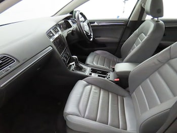 Used Volkswagen Golf 2019 for sale - 78349648: Photo