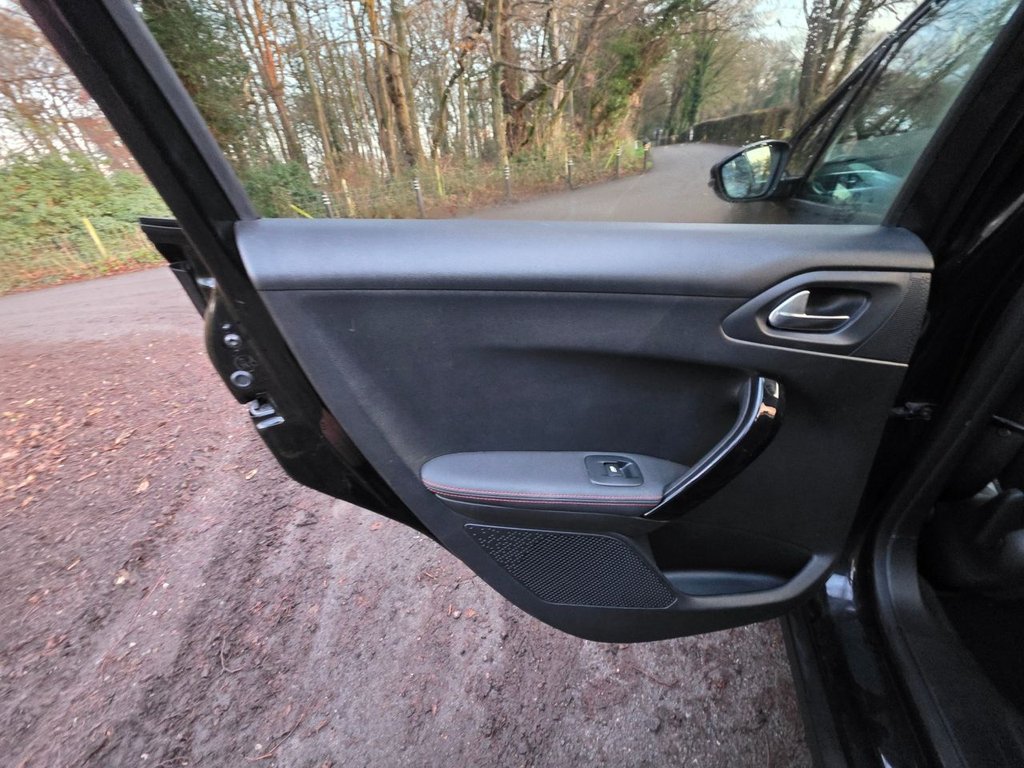 Used Peugeot 2008 2019 for sale - 76973650: Photo 38