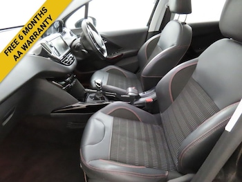 Used Peugeot 2008 2019 for sale - 76973650: Photo