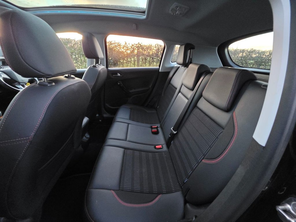 Used Peugeot 2008 2019 for sale - 76973650: Photo 42