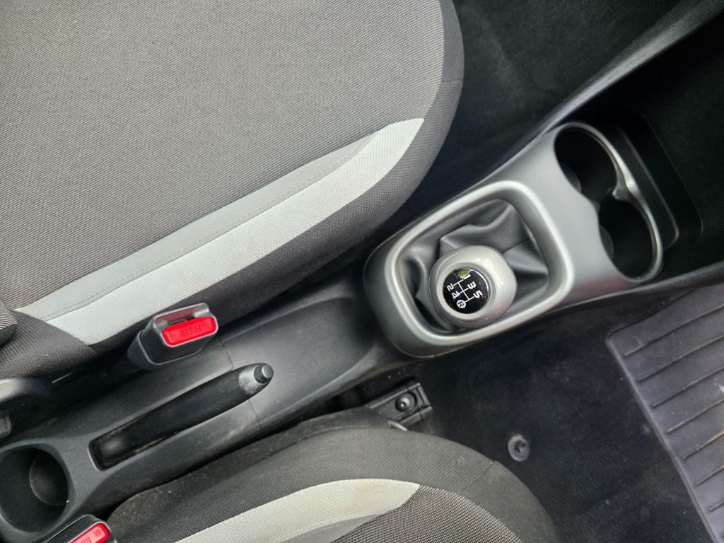 Used Toyota AYGO 2015 for sale - 75573084: Photo 25