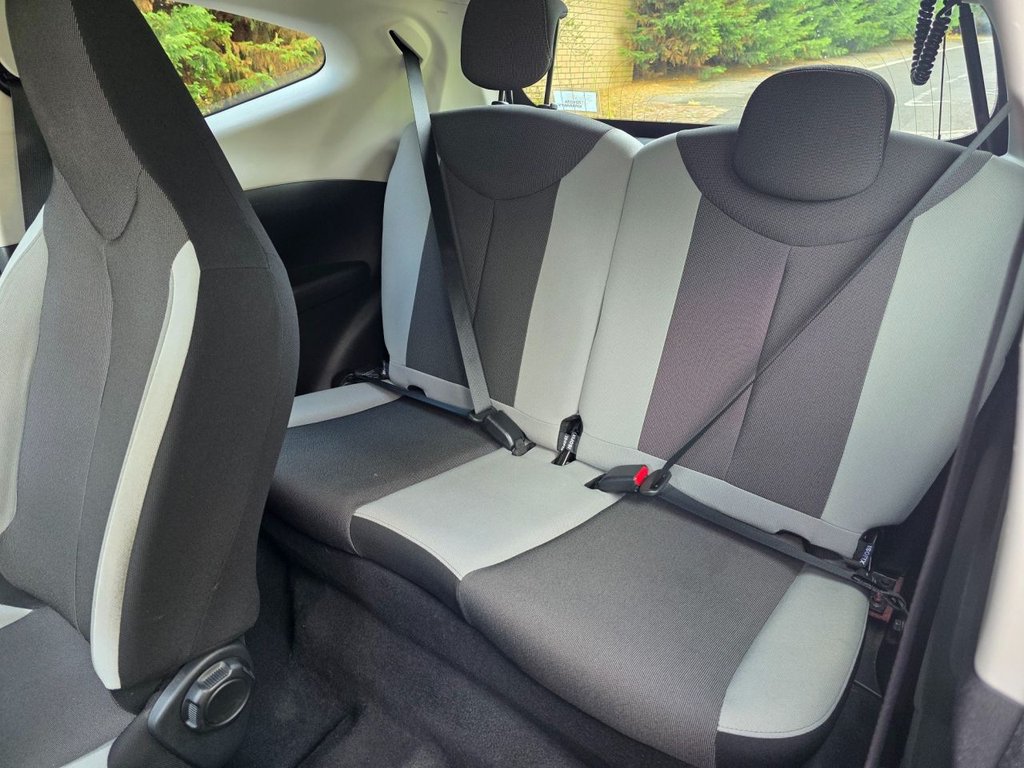 Used Toyota AYGO 2015 for sale - 75573084: Photo 29