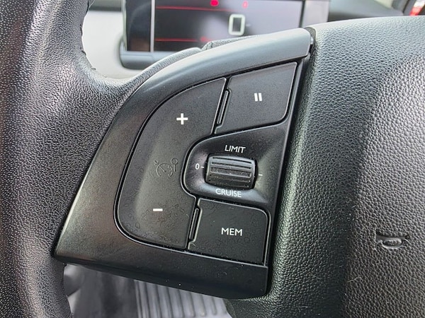 Used Citroen C4 Cactus 2018 for sale - 74930956: Photo 17