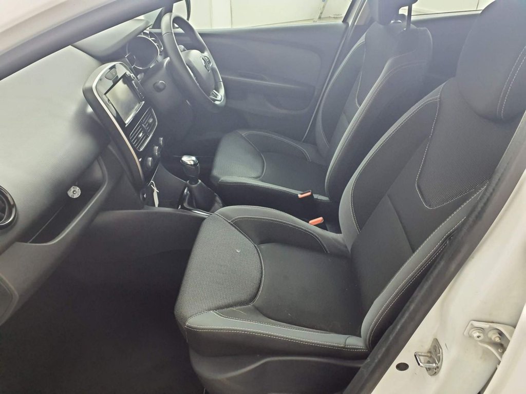 Used Renault Clio 2017 for sale - 77835569: Photo 3