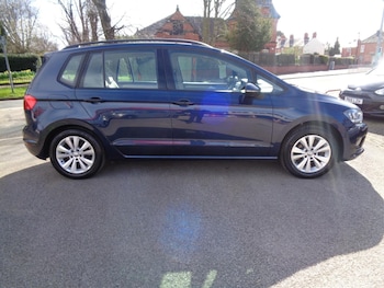 Used Volkswagen Golf SV 2015 for sale - 79137052: Photo