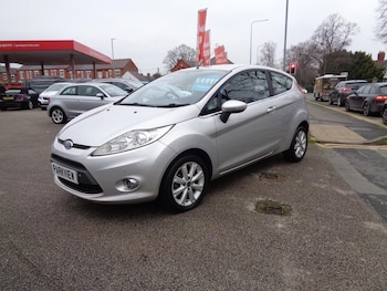 Used Ford Fiesta 2010 for sale - 79137048: Photo