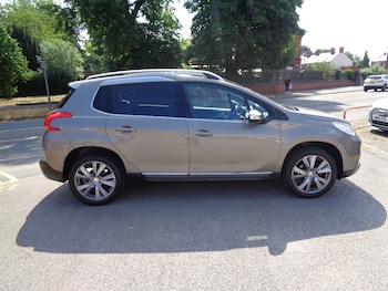 Used Peugeot 2008 2016 for sale - 79205129: Photo