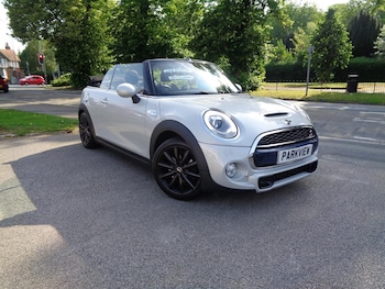 Used MINI Convertible 2017 for sale - 79137060: Photo