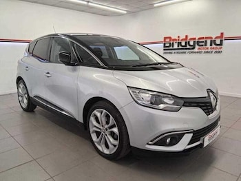 Used Renault Scenic 2019 for sale - 76138150: Photo
