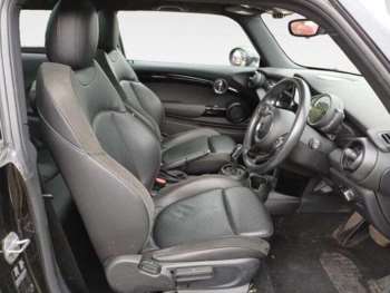 Used MINI Hatch 2018 for sale - 75127427: Photo