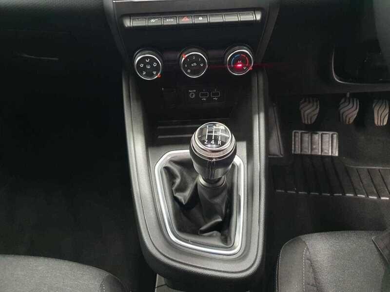 Used Renault Clio 2020 for sale - 76988528: Photo 19