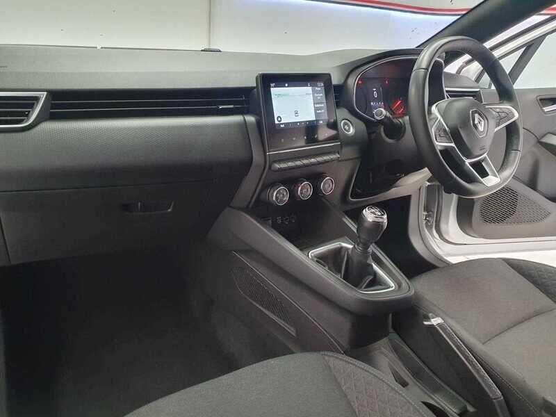 Used Renault Clio 2020 for sale - 76988528: Photo 23