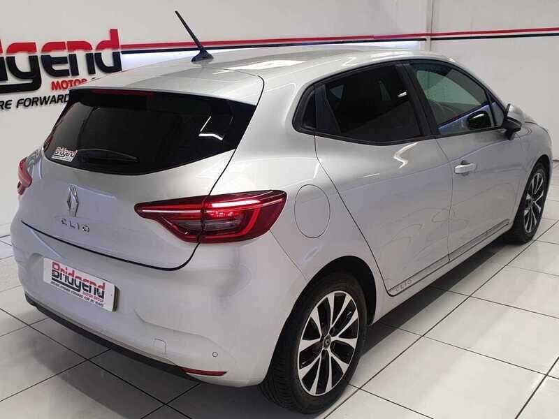 Used Renault Clio 2020 for sale - 76988528: Photo 6