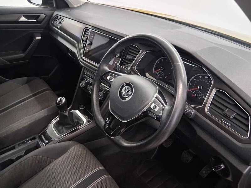 Used Volkswagen T-Roc 2019 for sale - 77813950: Photo 11