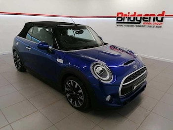 Used MINI Convertible 2018 for sale - 75609126: Photo