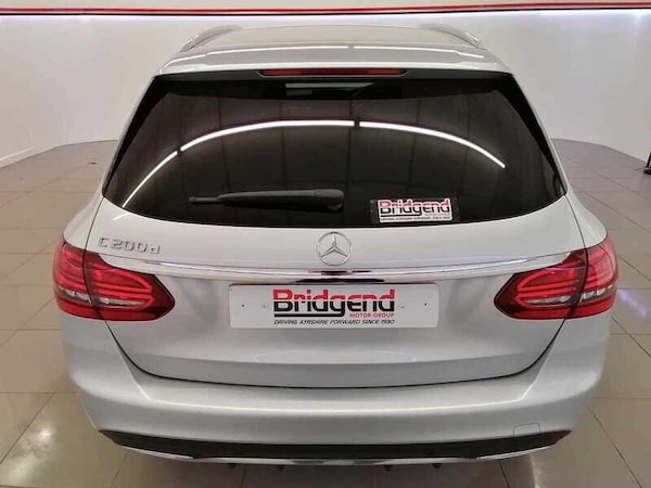 Used Mercedes-Benz C Class 2019 for sale - 76269925: Photo 5