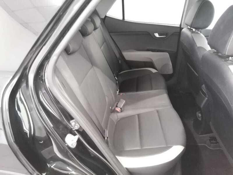 Used Kia Stonic 2019 for sale - 76135849: Photo 12