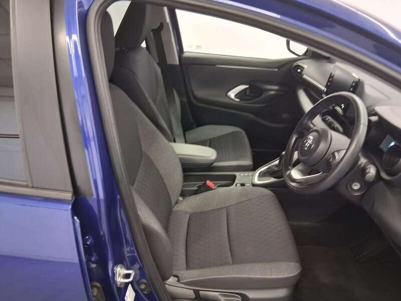 Used Toyota Yaris 2022 for sale - 77814289: Photo 11