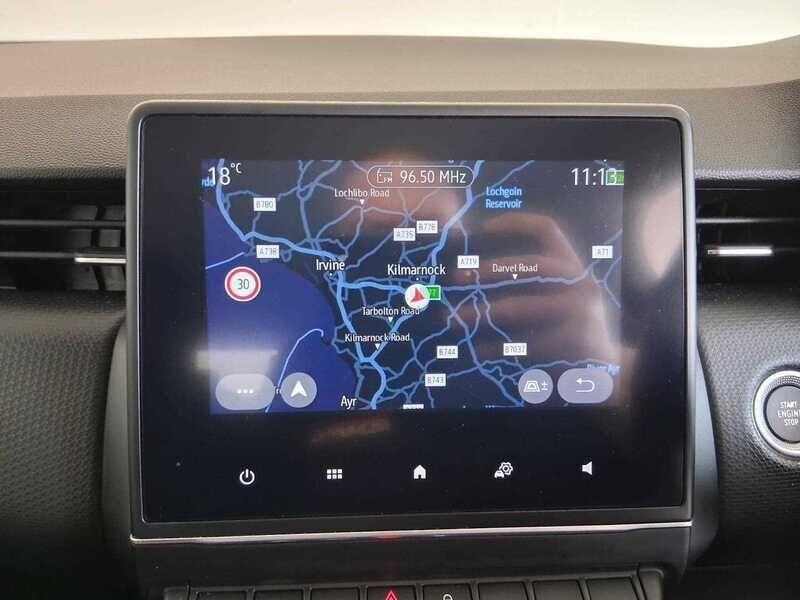 Used Renault Clio 2021 for sale - 76992840: Photo 18