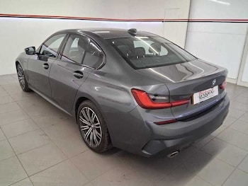Used BMW 3 Series 2019 for sale - 77045135: Photo