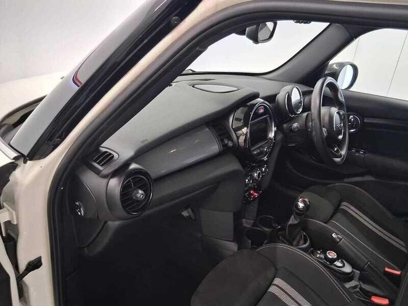 Used MINI Hatch 2019 for sale - 76136294: Photo 13