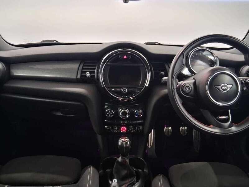 Used MINI Hatch 2019 for sale - 76136294: Photo 16