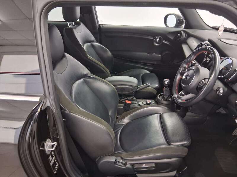 Used MINI Hatch 2019 for sale - 77045240: Photo 10