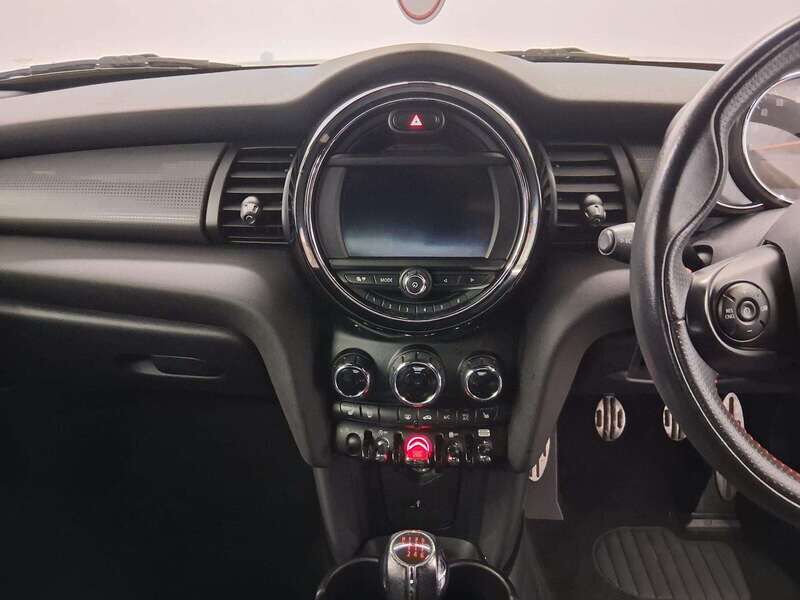 Used MINI Hatch 2019 for sale - 77045240: Photo 15