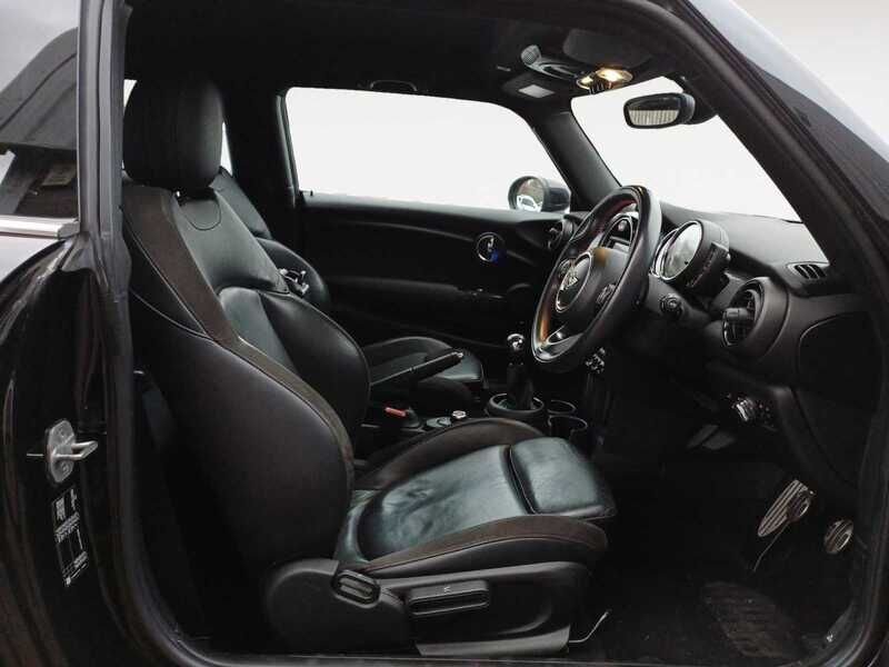 Used MINI Hatch 2019 for sale - 77045240: Photo 4