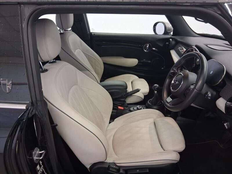 Used MINI Hatch 2022 for sale - 77814101: Photo 11