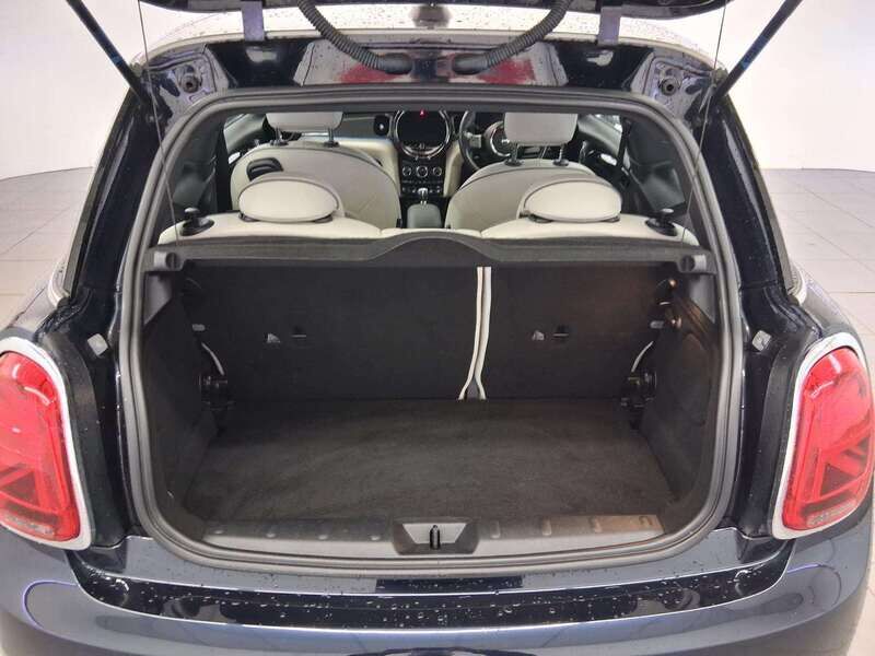 Used MINI Hatch 2022 for sale - 77814101: Photo 8