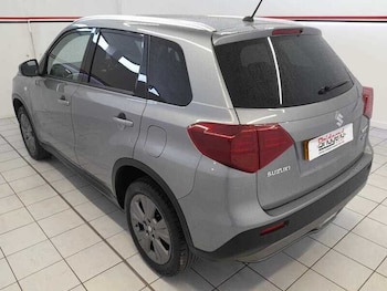 Used Suzuki Vitara 2022 for sale - 77045107: Photo