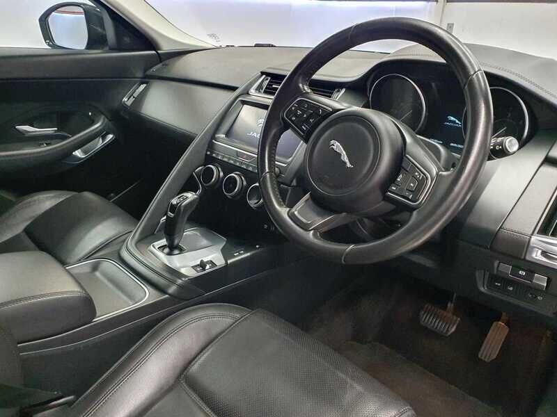 Used Jaguar E-Pace 2018 for sale - 77045138: Photo 13