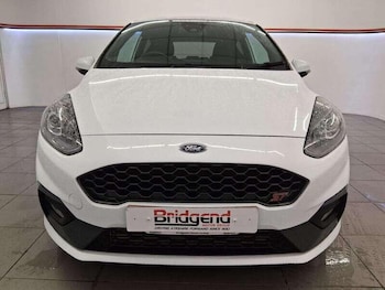 Used Ford Fiesta 2020 for sale - 76137481: Photo 2