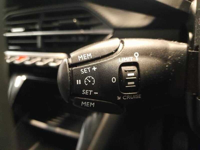 Used Peugeot 2008 2021 for sale - 77045239: Photo 18