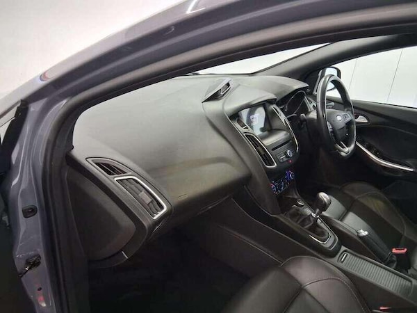 Used Ford Focus 2018 for sale - 76136300: Photo 12