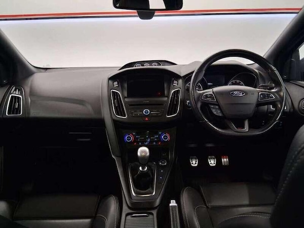 Used Ford Focus 2018 for sale - 76136300: Photo 16